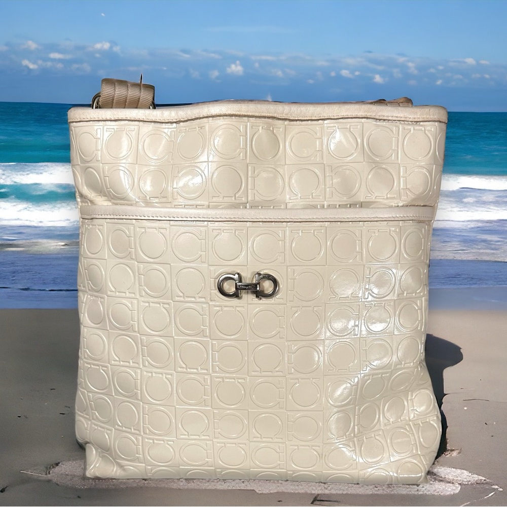 Salvatore Ferragamo cream crossbody bag taupe travel Luxury rare piece gancini
